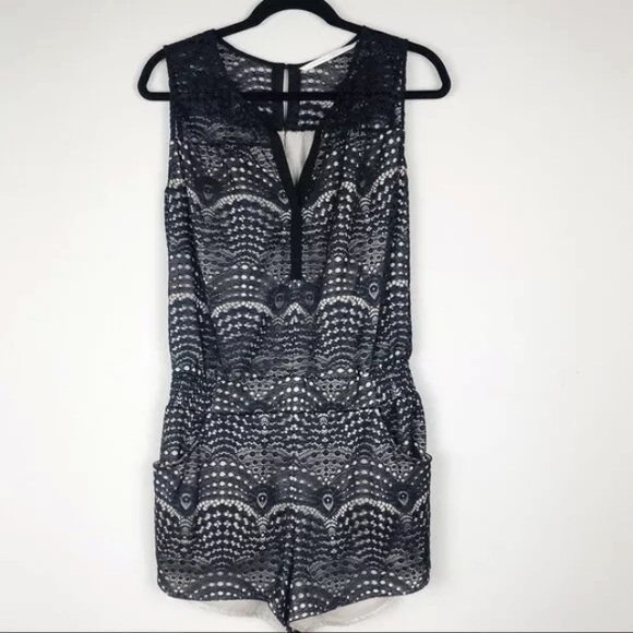 Twelfth Street Cynthia Vincent Romper black lace - Picture 4 of 4